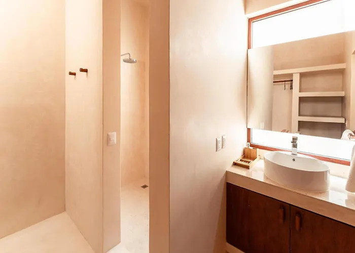 Ahal Luxe 3br Penthouse Haven With Private Rooftop Pool & Plunge Pool Holiday home *