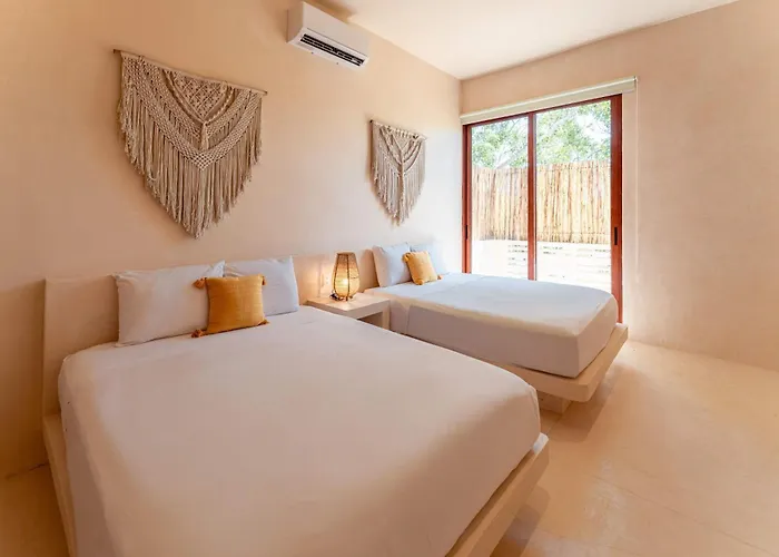 Ahal Luxe 3br Penthouse Haven With Private Rooftop Pool & Plunge Pool *
